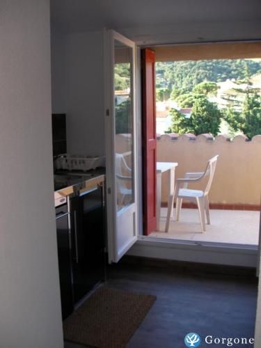 Photo n°1 de :COLLIOURE centre avec parking et terrasse